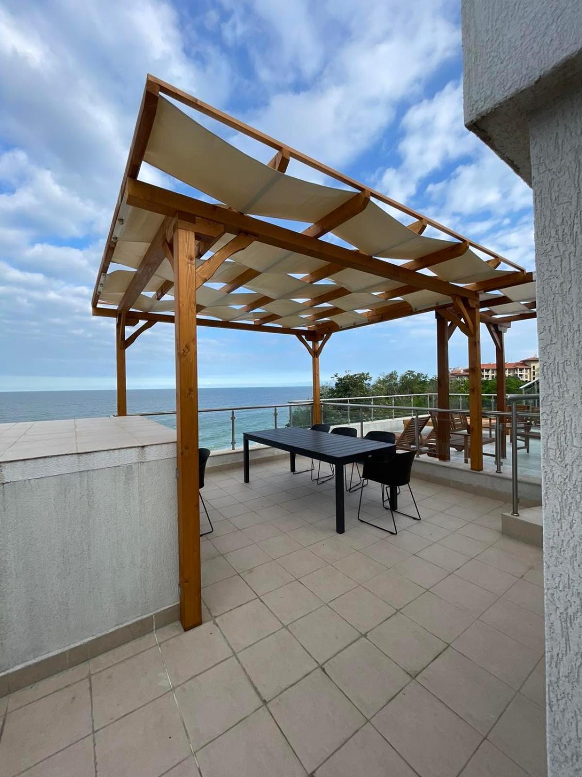 Penthouse At White Cliffs Apartment Бяла Екстериор снимка